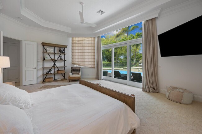 Building Photo - 12820 Mizner Way