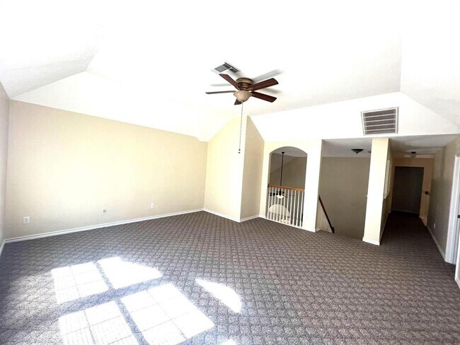 Building Photo - 11215 Vienna Trails Ln