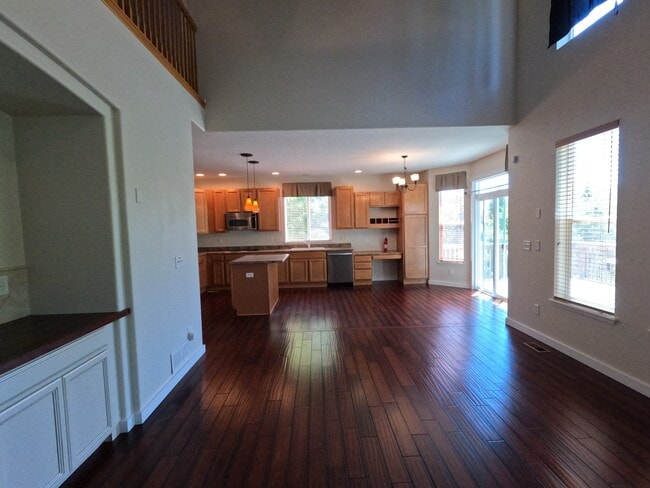 Building Photo - 2215 Harvest St