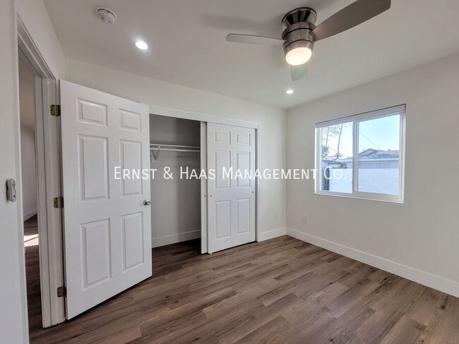 Building Photo - Beautifully Remodeled 2 Bedroom Home with ...