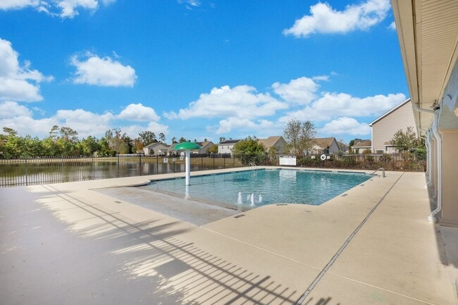 Building Photo - Centrally Located Ranch Home in Richmond Hill
