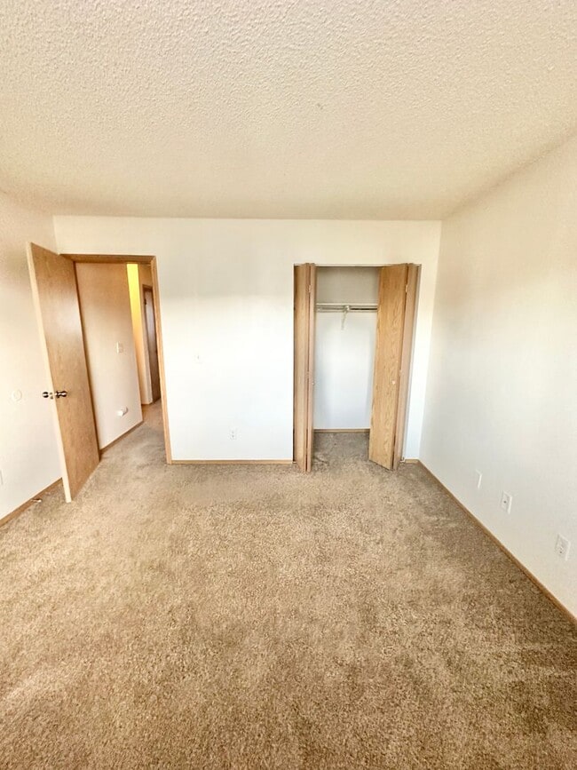 Building Photo - 1329 Soaring Eagle Dr