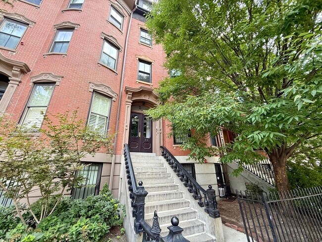 Building Photo - 474 Massachusetts Ave