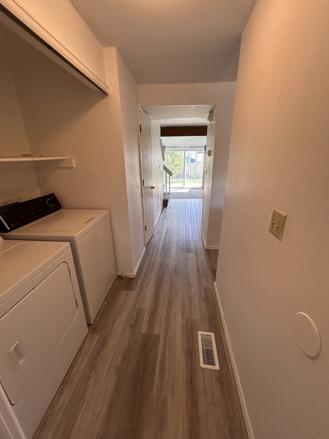 Building Photo - 954 Brant Hollow Ct
