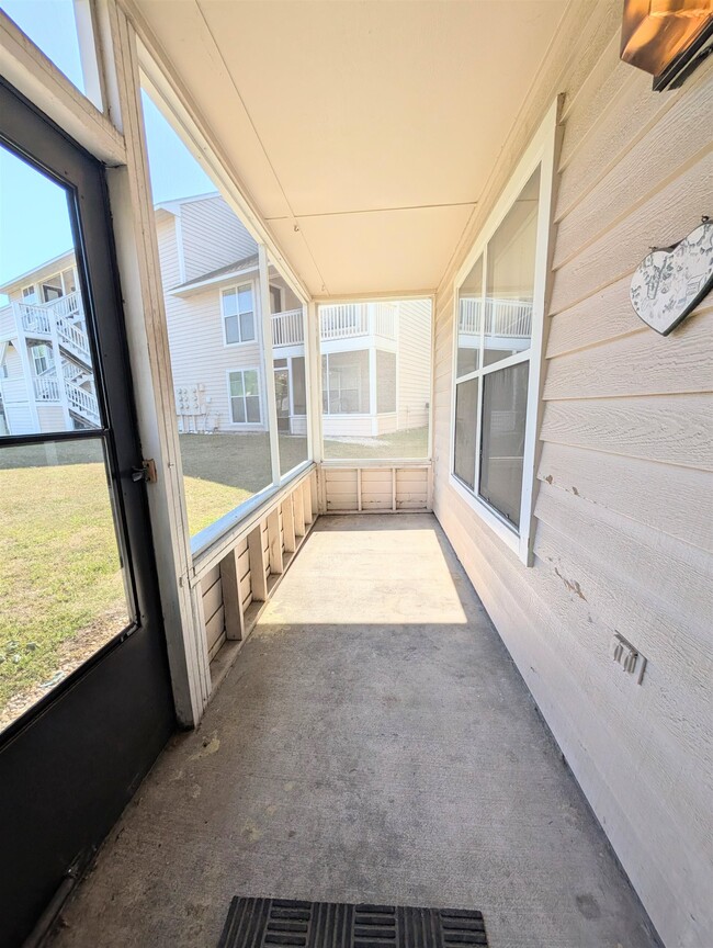 Building Photo - 4489 Little River Inn Ln