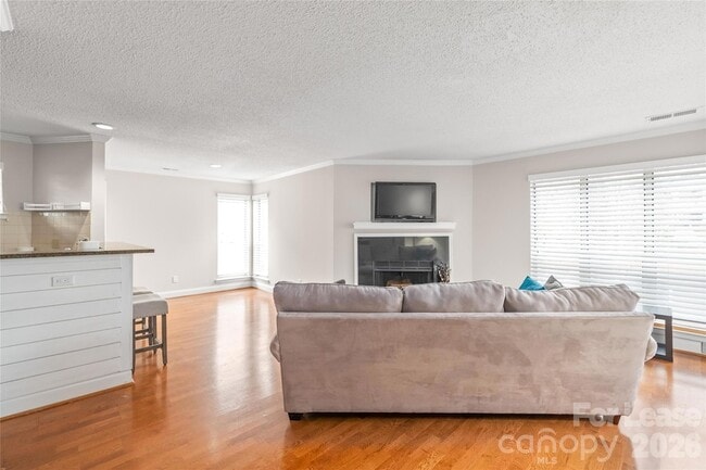 Building Photo - 2510 Cranbrook Ln