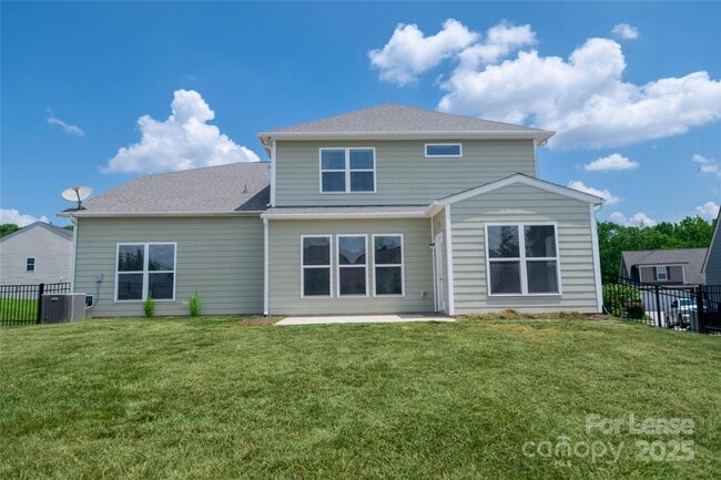 Building Photo - 15747 Reynolds Dr