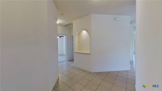 Building Photo - 1119 Whitley Dr