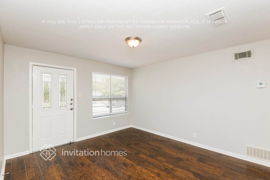 Building Photo - 202 Case St