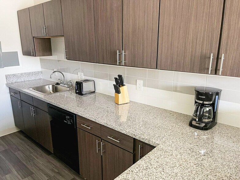 Building Photo - 2515 Burnet Ave