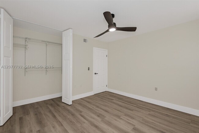 Building Photo - 1709 Whitehall Dr
