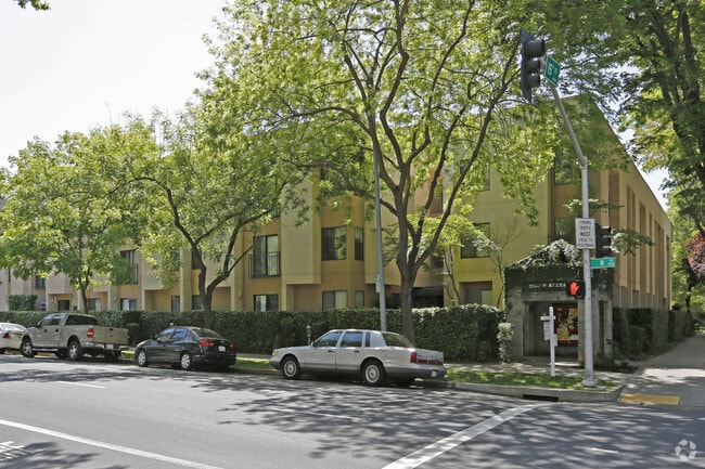 Building Photo - Brannon Court