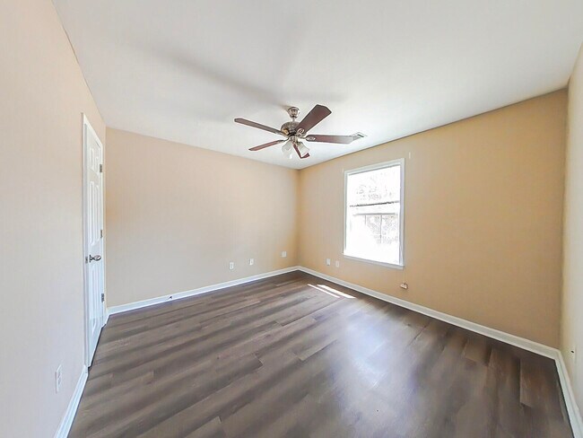 Building Photo - 1739 Elizabeth St