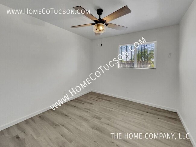 Building Photo - 3512 S Chesin Dr
