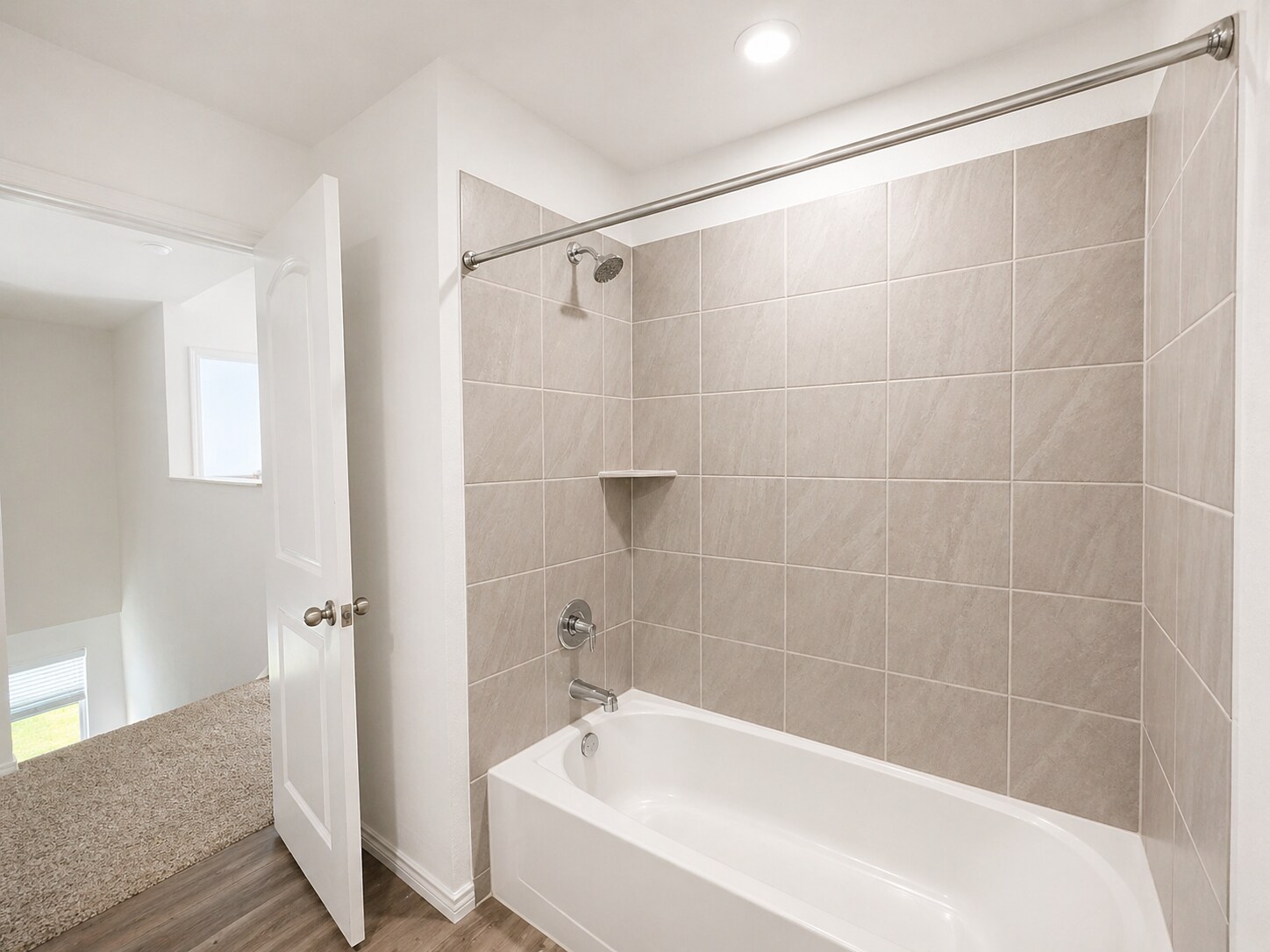 Building Photo - 5207 Twin Acorn Ct