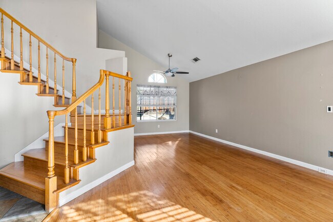 Building Photo - 2126 Sunhaven Ct