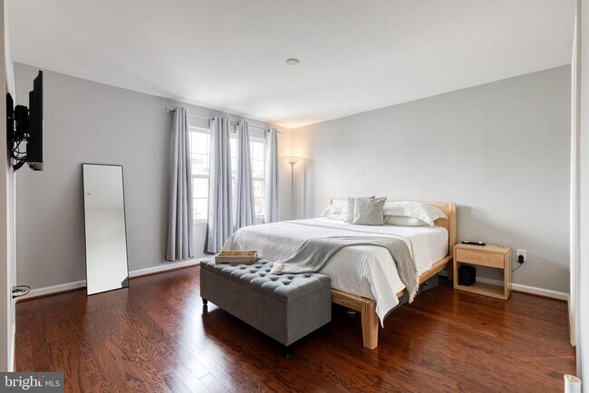 Building Photo - 513 Bluffton Dr