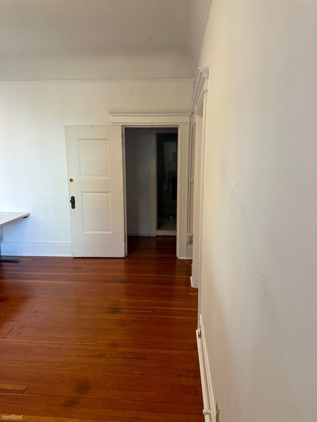 Building Photo - Room for Rent, 2 bath Condo - 59 Octavia S...