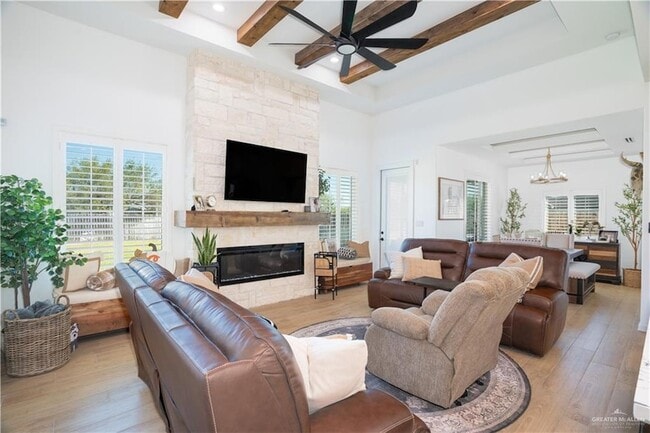 Building Photo - 2701 Windsor St