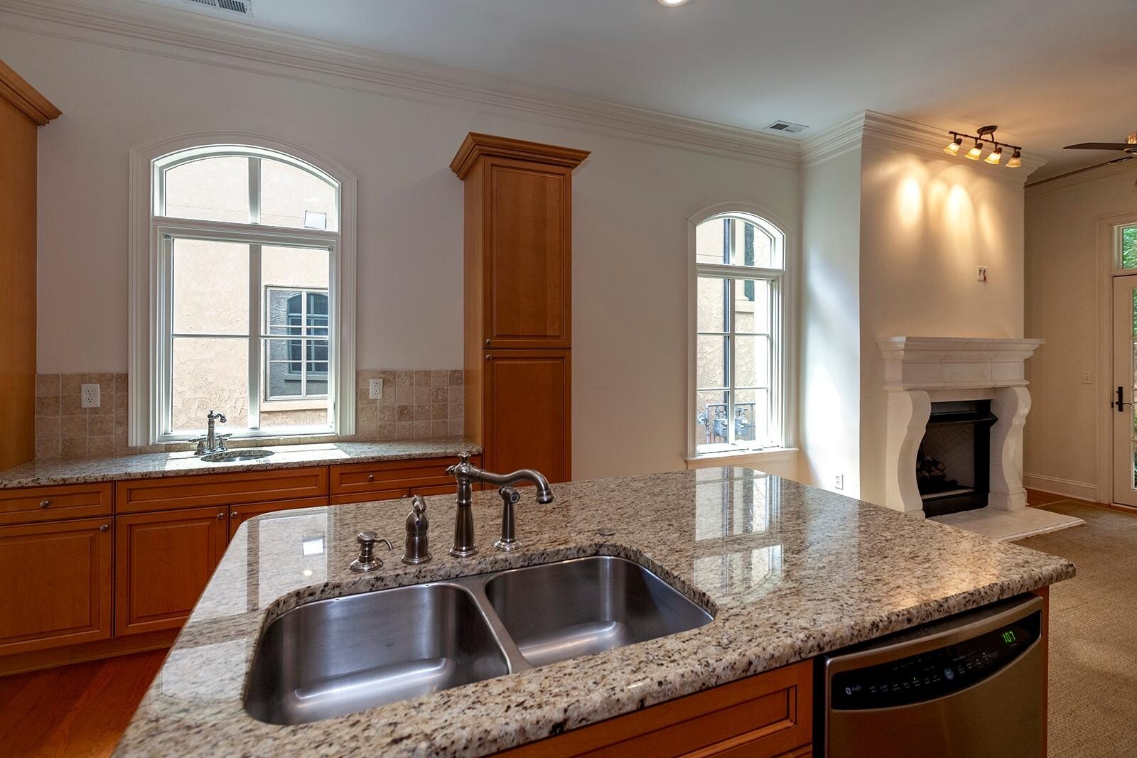 Building Photo - 8819 Provence Village Lane
