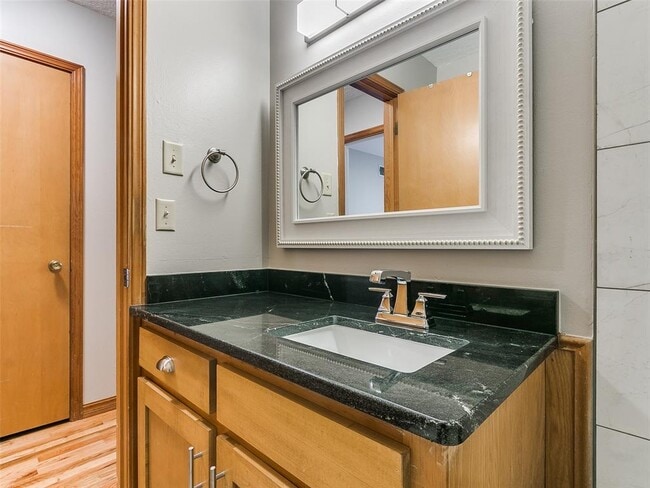 Building Photo - 1214 Cruce St