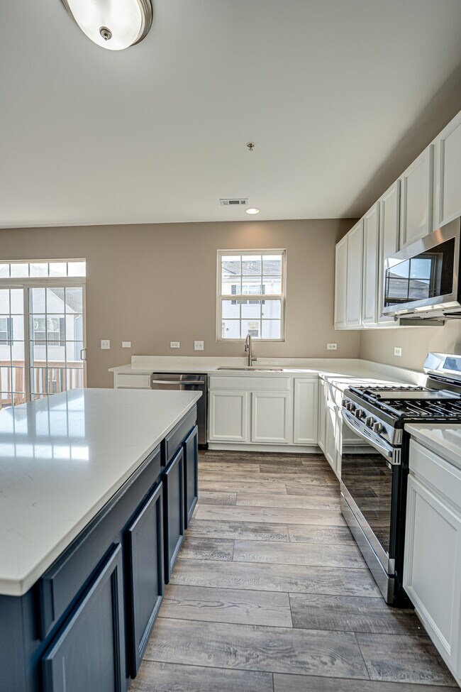 Building Photo - 3783 Bailey Rd