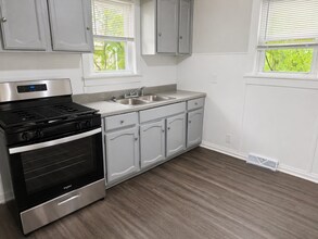 Building Photo - 2924 Farrow Ave