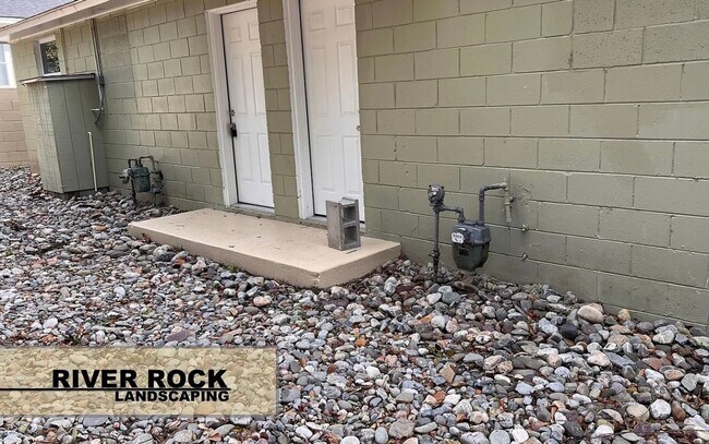 Building Photo - 2 Bedroom, 1 Bath in The Lyon St. Neighborhood -