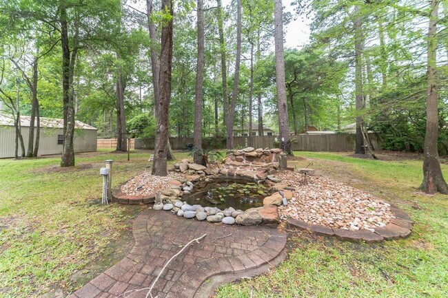 Building Photo - 519 Mesquite Dr