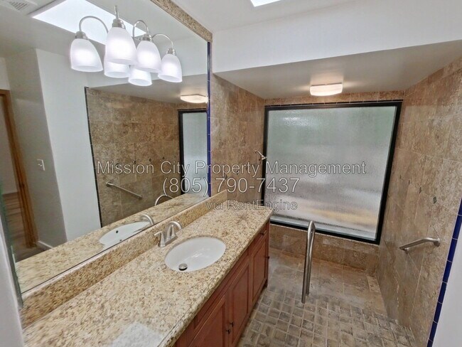 Building Photo - 1055 Toro Canyon Rd