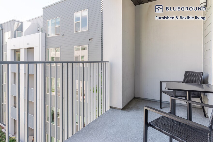 Building Photo - 650 E Capitol Ave