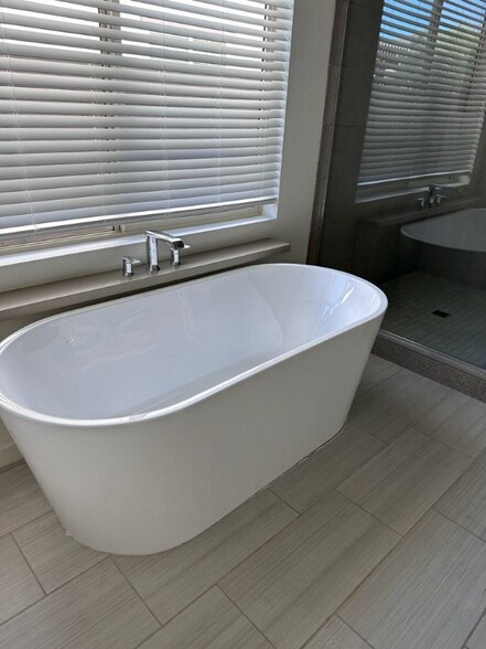 Building Photo - 3427 E Harwell Rd