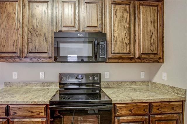 Building Photo - 493 Canvas Ct