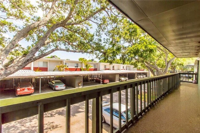 Building Photo - 2904 Lichen Ln