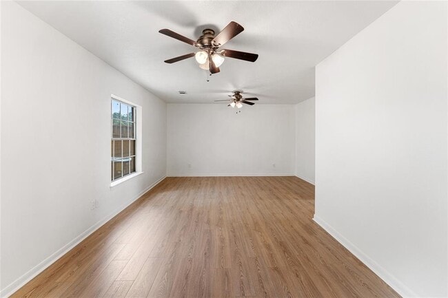 Building Photo - 2434 Blue Rose Dr