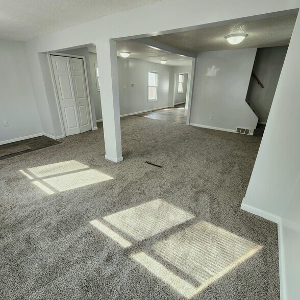 Building Photo - 1071 Norton St
