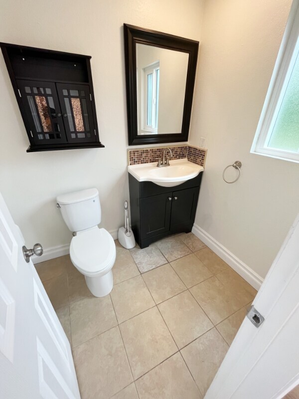 Building Photo - 139 Avenida Miramar