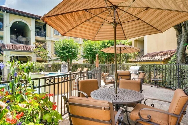 Building Photo - 3777 Peachtree Rd NE