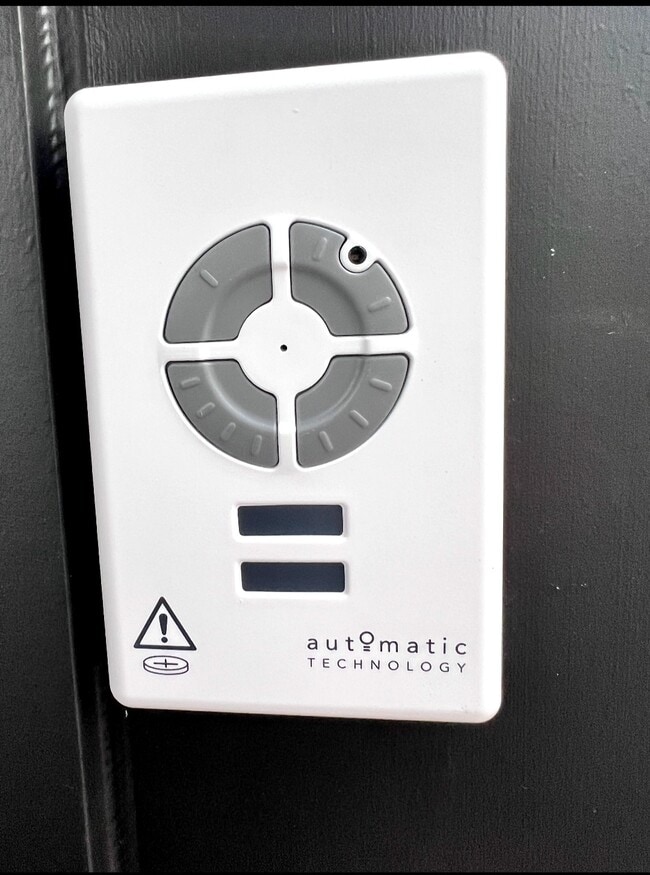 Building Photo - 1423 K St SE