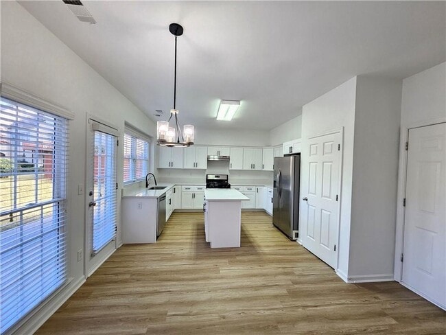 Building Photo - 435 Stedford Ln