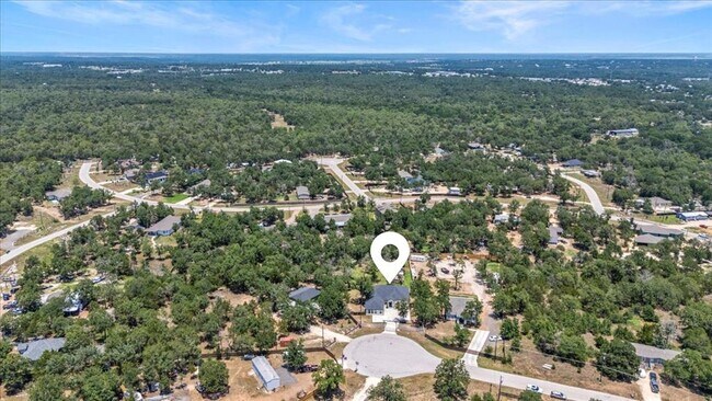 Building Photo - 127 Medlar Dr