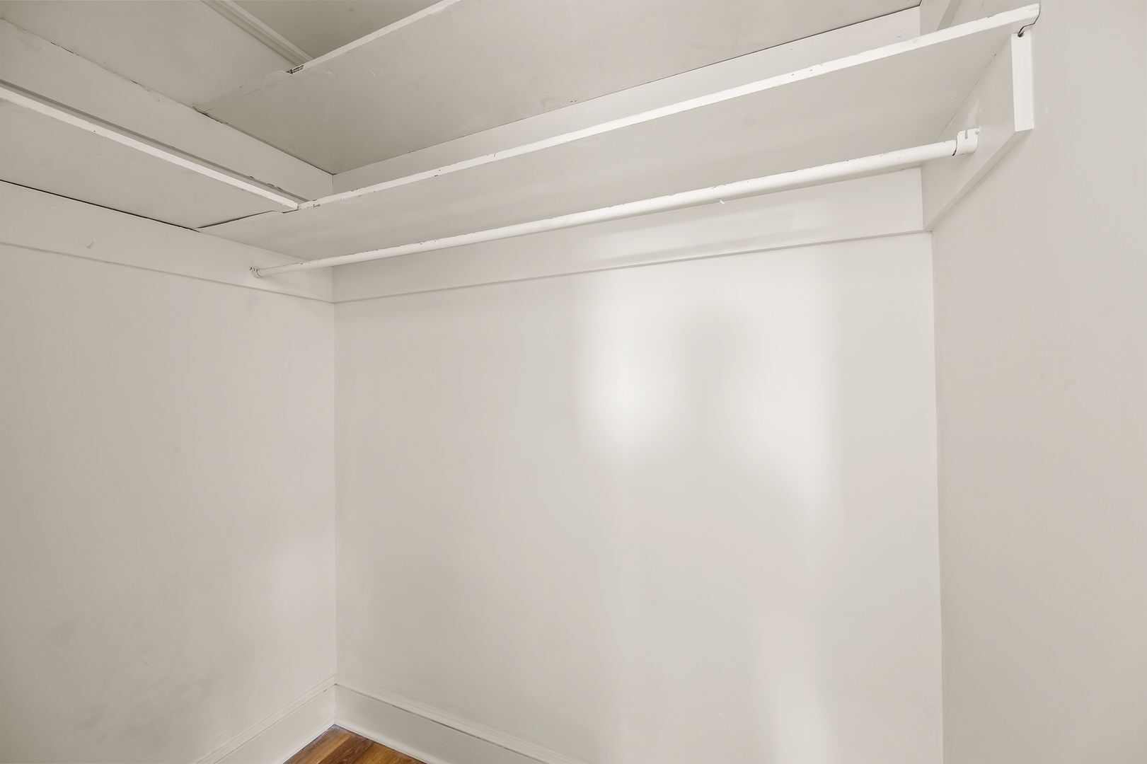 Building Photo - 209 N Spring St