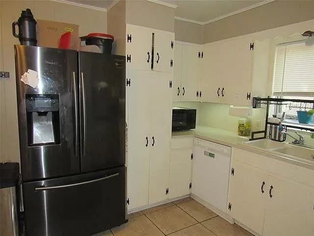 Building Photo - 901 S Burdette Ave