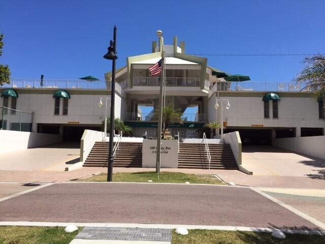 Building Photo - 111 Briny Ave