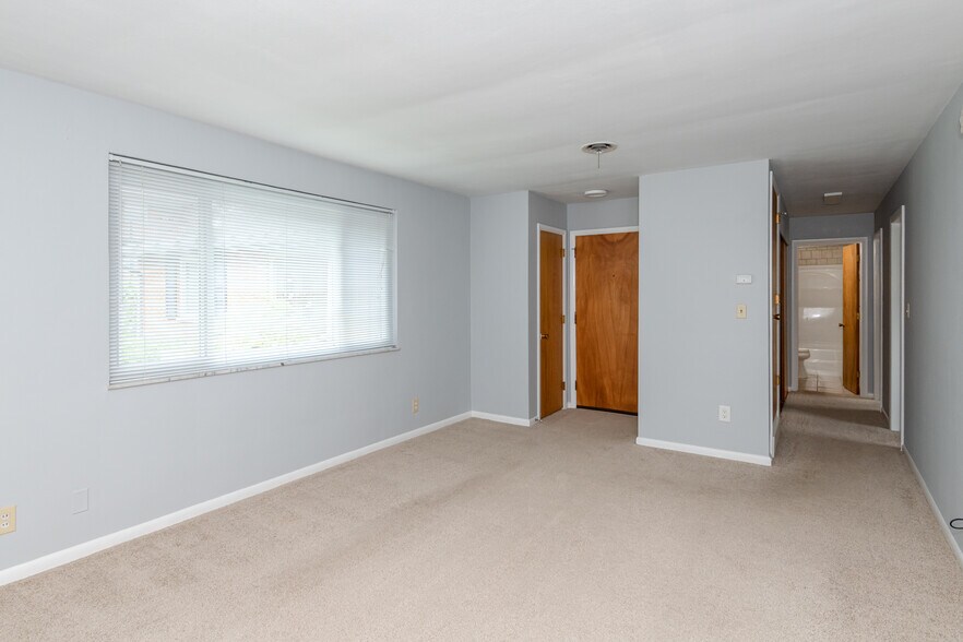 Building Photo - 1258 Westcliff Ct