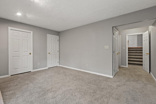 Building Photo - 403 Windfield Pl