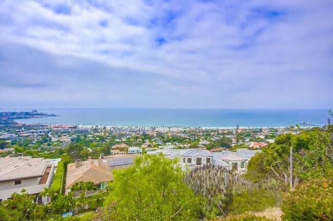 Building Photo - Modern Ocean View Home in La Jolla 4 Bed, 3 Bath