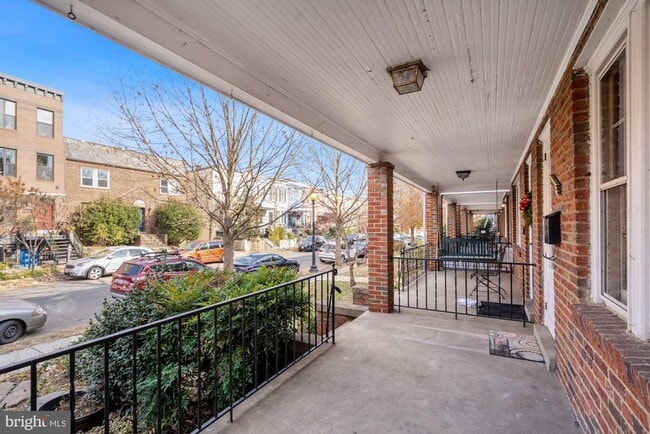 Building Photo - 1403 K St SE