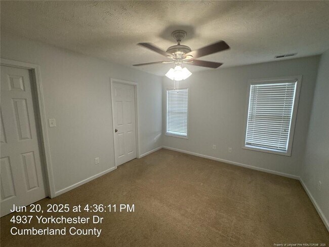 Building Photo - 4937 Yorkchester Dr