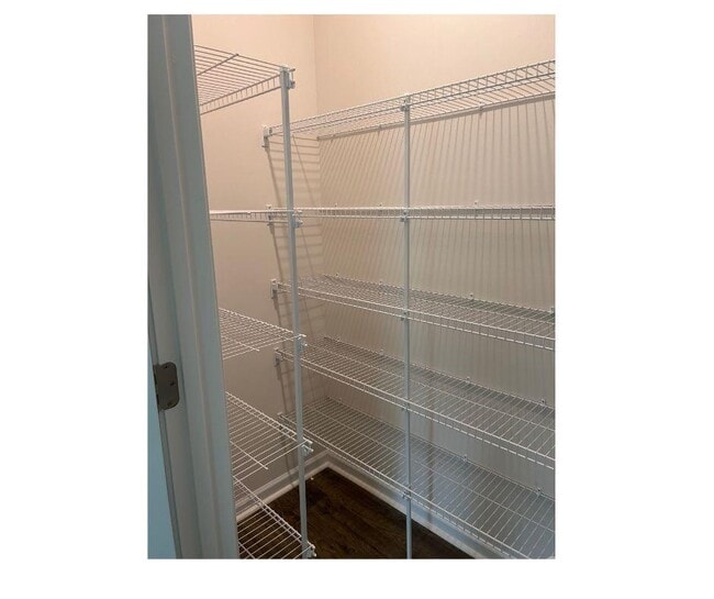 Building Photo - 1215 37th Ave Lane NE